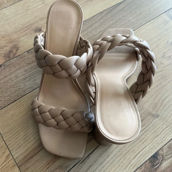 Tan Braided Women's Sandals US 6.5 - Picture 2 of 7